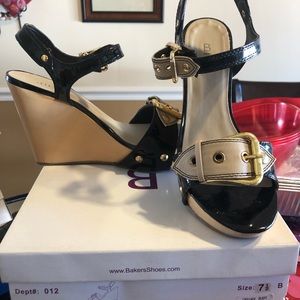 Meet your Posher, Suzanne